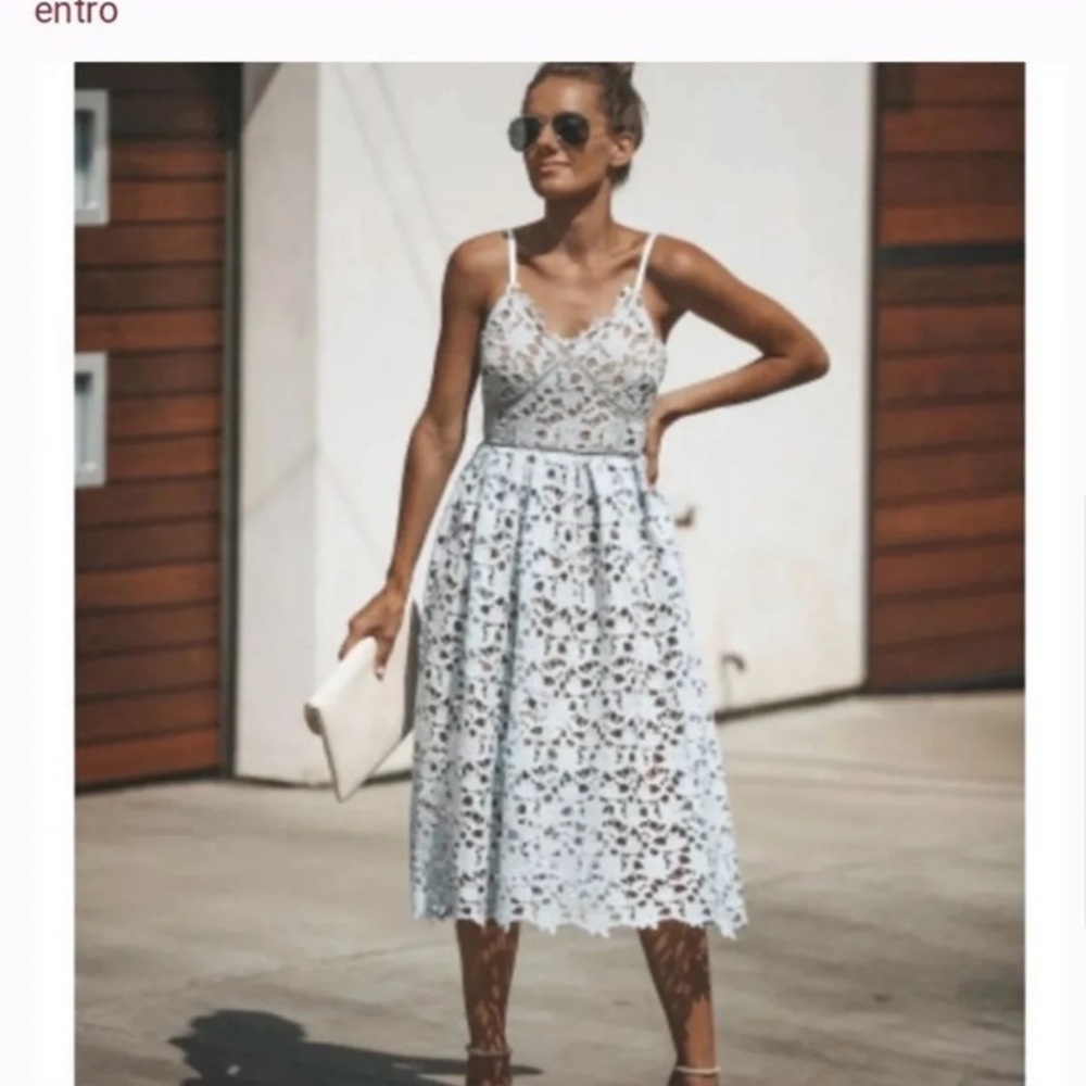 ‼️‼️Sold ‼️‼️White Vici midi lace dress